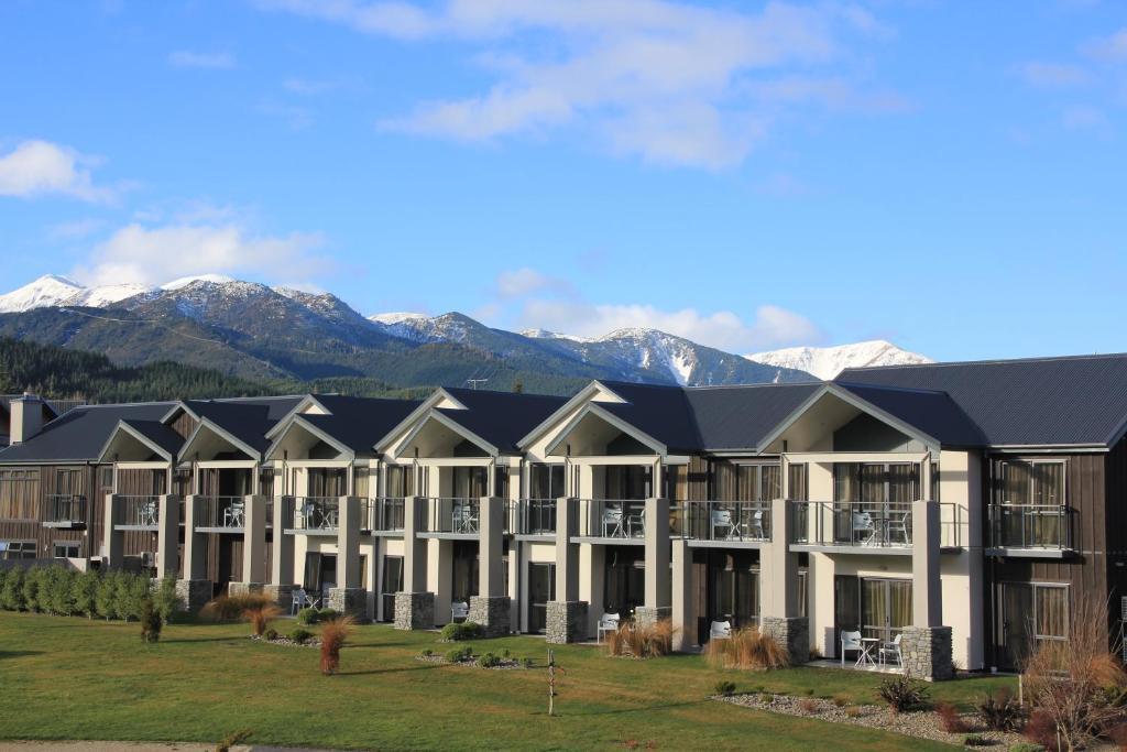 The St James Premium Accommodation Hanmer Springs Ngoại thất bức ảnh